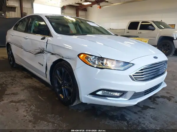 3FA6P0LU6JR124902 2018 FORD FUSION - Image 1