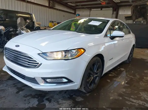 3FA6P0LU6JR124902 2018 FORD FUSION - Image 2