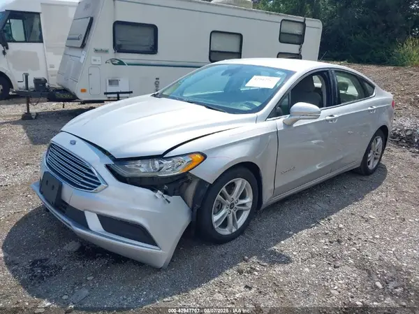 3FA6P0LU6JR125869 2018 FORD FUSION - Image 2