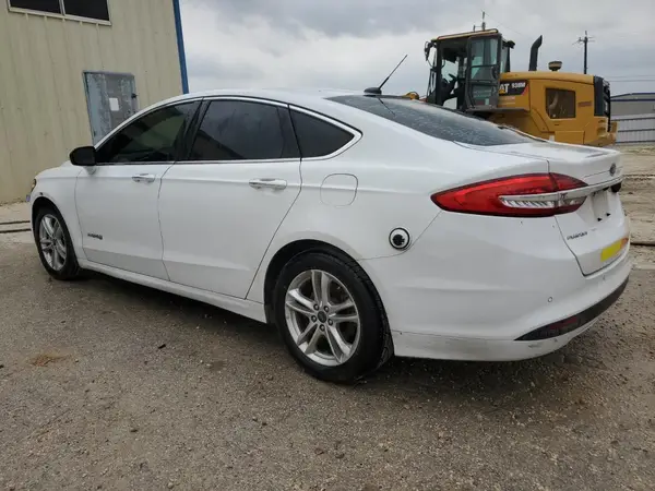 3FA6P0LU6JR129811 2018 FORD FUSION - Image 2