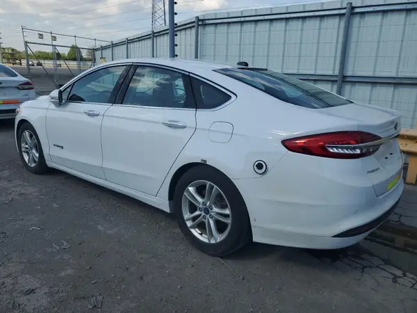 3FA6P0LU6JR129923 2018 FORD FUSION - Image 2