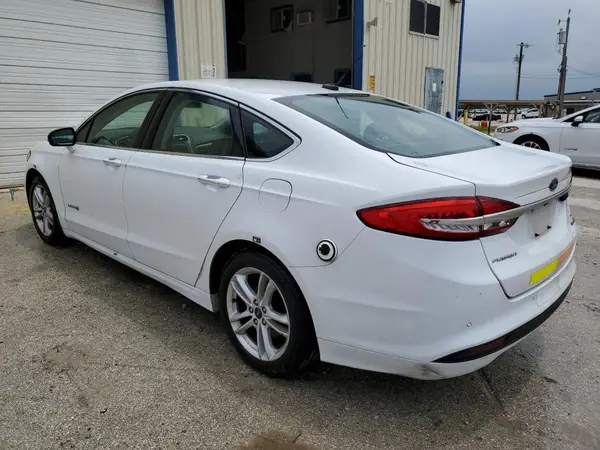 3FA6P0LU6JR129968 2018 FORD FUSION - Image 2