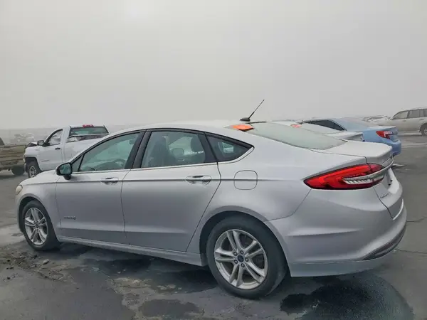 3FA6P0LU6JR133311 2018 FORD FUSION - Image 2