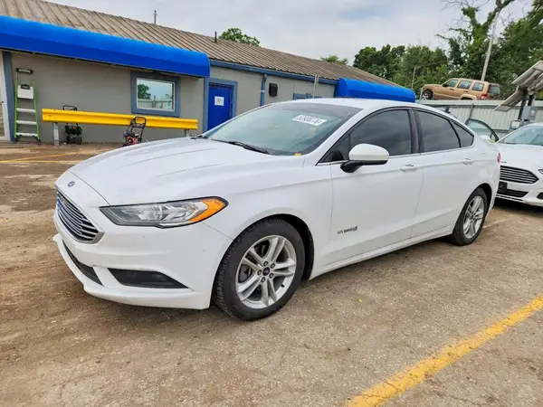 3FA6P0LU6JR139173 2018 FORD FUSION - Image 1