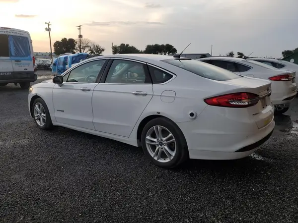 3FA6P0LU6JR163523 2018 FORD FUSION - Image 2