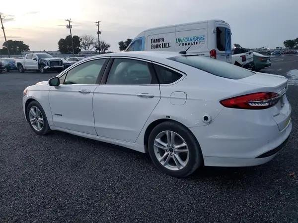 3FA6P0LU6JR171735 2018 FORD FUSION - Image 2
