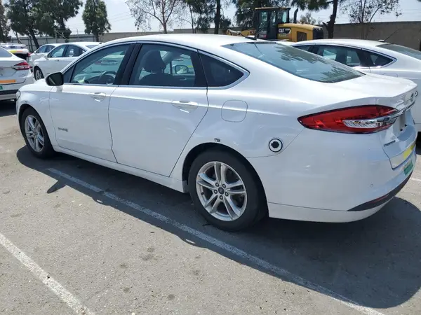 3FA6P0LU6JR172108 2018 FORD FUSION - Image 2