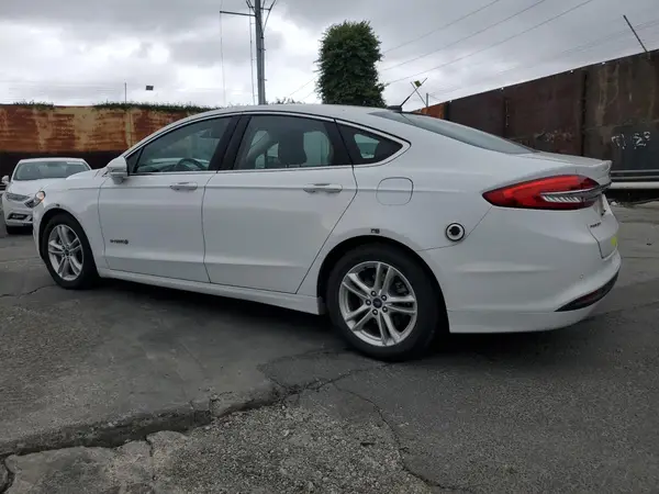 3FA6P0LU6JR172111 2018 FORD FUSION - Image 2