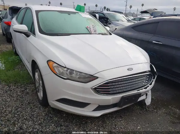 3FA6P0LU6JR172576 2018 FORD FUSION - Image 1