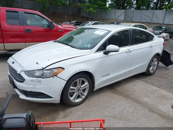 3FA6P0LU6JR173193 2018 FORD FUSION - Image 2