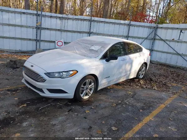 3FA6P0LU6JR173615 2018 FORD FUSION - Image 2