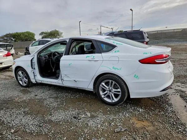 3FA6P0LU6JR173663 2018 FORD FUSION - Image 2