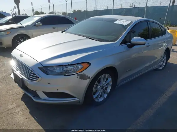 3FA6P0LU6JR173873 2018 FORD FUSION - Image 2