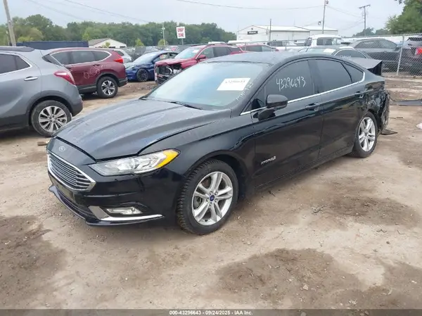 3FA6P0LU6JR202191 2018 FORD FUSION - Image 2