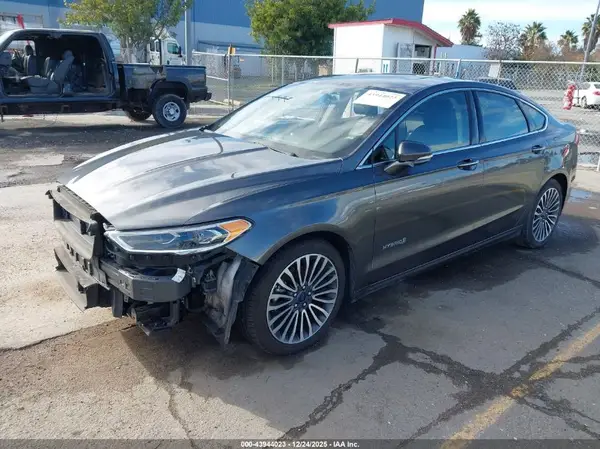 3FA6P0LU6JR211988 2018 FORD FUSION - Image 2