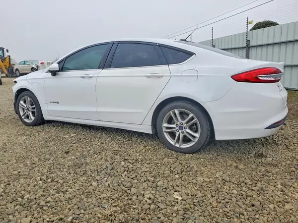 3FA6P0LU6JR219556 2018 FORD FUSION - Image 2