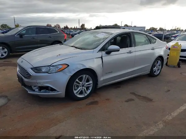 3FA6P0LU6JR221677 2018 FORD FUSION - Image 2