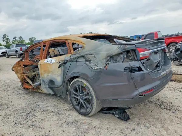 3FA6P0LU6JR225986 2018 FORD FUSION - Image 2