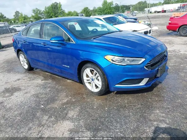 3FA6P0LU6JR227205 2018 FORD FUSION - Image 1
