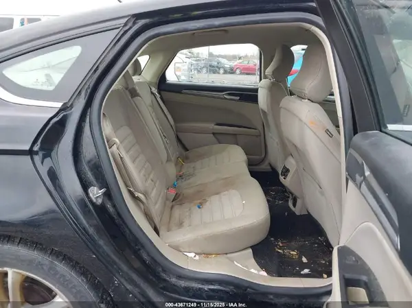 3FA6P0LU6JR235465 2018 FORD FUSION - Image 8