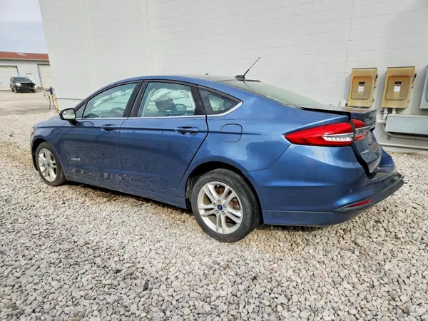 3FA6P0LU6JR261077 2018 FORD FUSION - Image 2