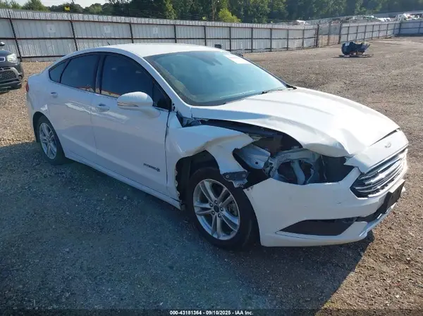 3FA6P0LU6JR262617 2018 FORD FUSION - Image 1