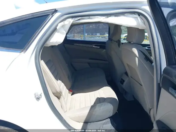 3FA6P0LU6JR262634 2018 FORD FUSION - Image 8