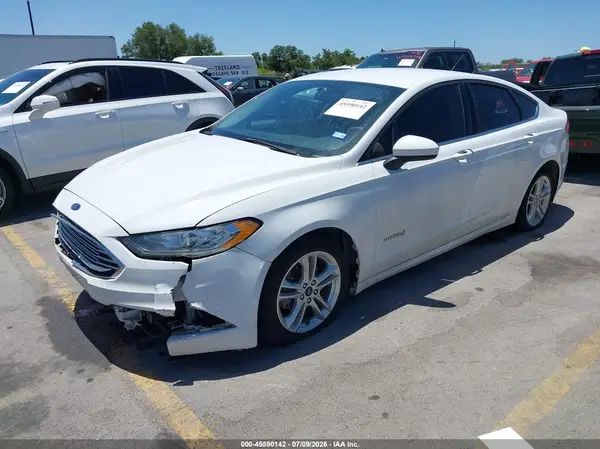 3FA6P0LU6JR274413 2018 FORD FUSION - Image 2