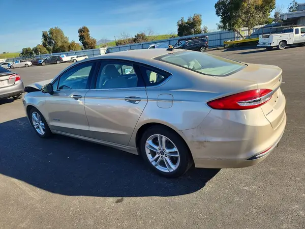 3FA6P0LU6JR274802 2018 FORD FUSION - Image 2