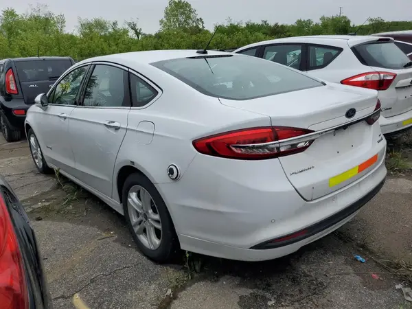 3FA6P0LU6JR278753 2018 FORD FUSION - Image 2