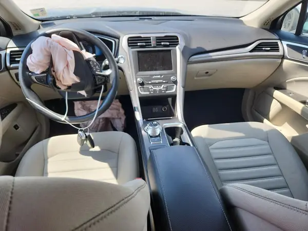 3FA6P0LU6KR100763 2019 FORD FUSION - Image 8