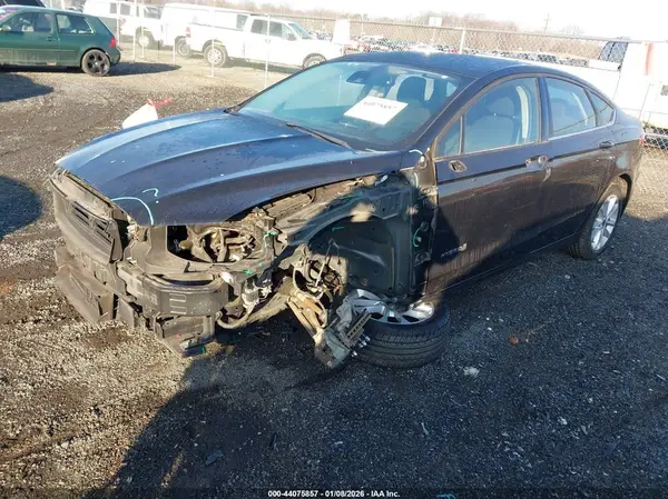 3FA6P0LU6KR101234 2019 FORD FUSION - Image 2
