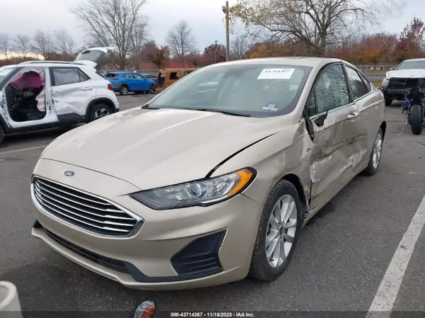 3FA6P0LU6KR101542 2019 FORD FUSION - Image 2