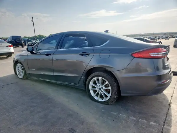 3FA6P0LU6KR106868 2019 FORD FUSION - Image 2