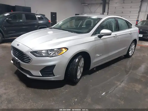 3FA6P0LU6KR115747 2019 FORD FUSION - Image 2