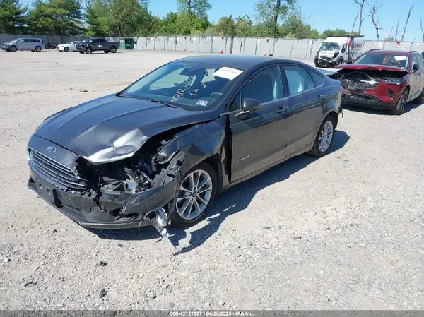 3FA6P0LU6KR126280 2019 FORD FUSION - Image 2