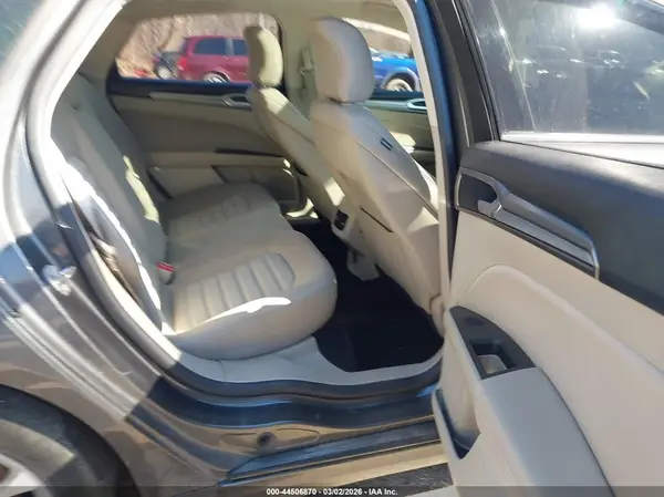 3FA6P0LU6KR129731 2019 FORD FUSION - Image 8