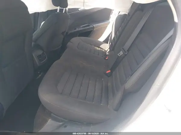 3FA6P0LU6KR132841 2019 FORD FUSION - Image 8