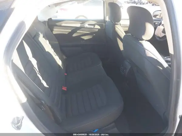 3FA6P0LU6KR134735 2019 FORD FUSION - Image 8