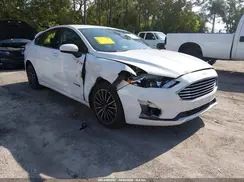 3FA6P0LU6KR137618 2019 FORD FUSION