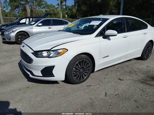 3FA6P0LU6KR137618 2019 FORD FUSION - Image 2