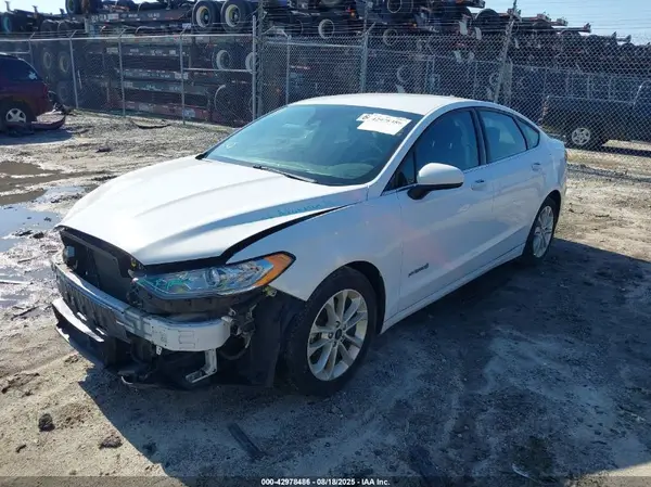 3FA6P0LU6KR137635 2019 FORD FUSION - Image 2