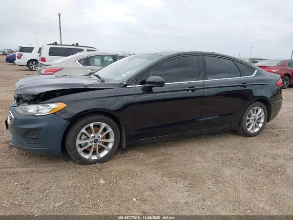 3FA6P0LU6KR143807 2019 FORD FUSION - Image 2