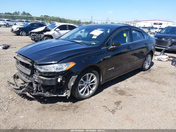 3FA6P0LU6KR157027 2019 FORD FUSION - Image 2