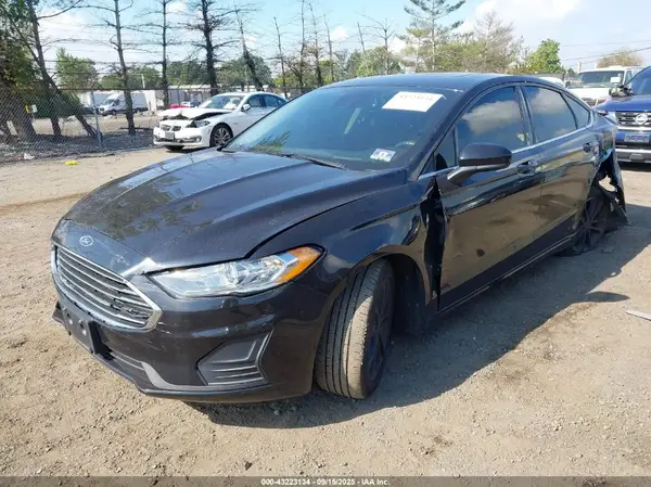 3FA6P0LU6KR158498 2019 FORD FUSION - Image 2