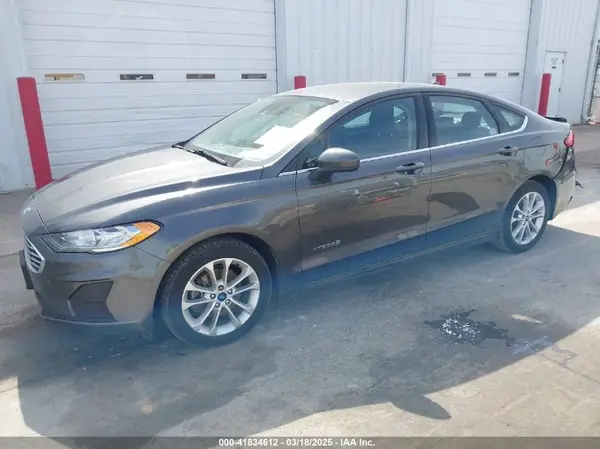 3FA6P0LU6KR163927 2019 FORD FUSION - Image 2
