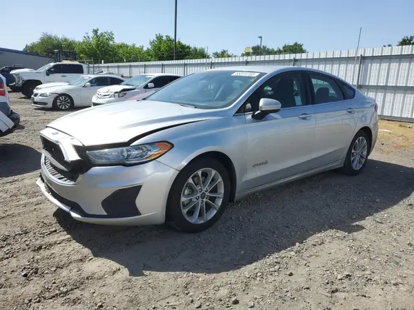 3FA6P0LU6KR182297 2019 FORD FUSION - Image 1