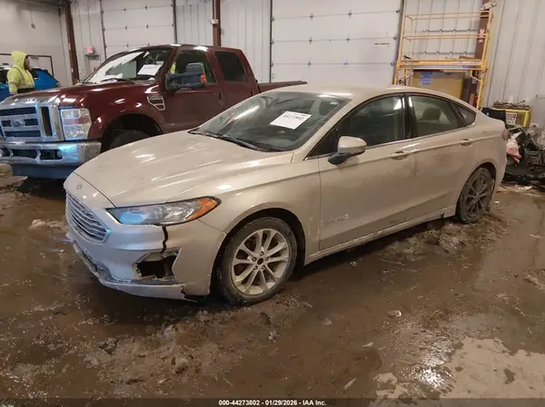 3FA6P0LU6KR197074 2019 FORD FUSION - Image 2