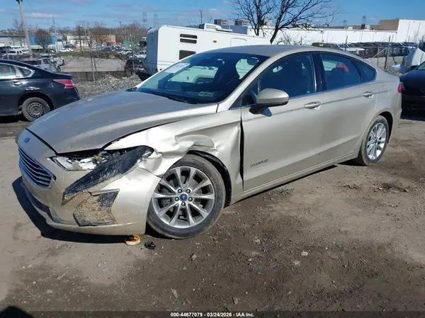 3FA6P0LU6KR197236 2019 FORD FUSION - Image 2
