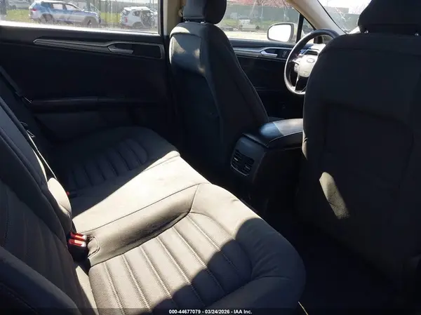 3FA6P0LU6KR197236 2019 FORD FUSION - Image 8